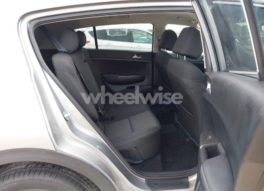 Photo 8 of 2019 Kia Sportage LX (VIN KNDPM3AC6K7628264)