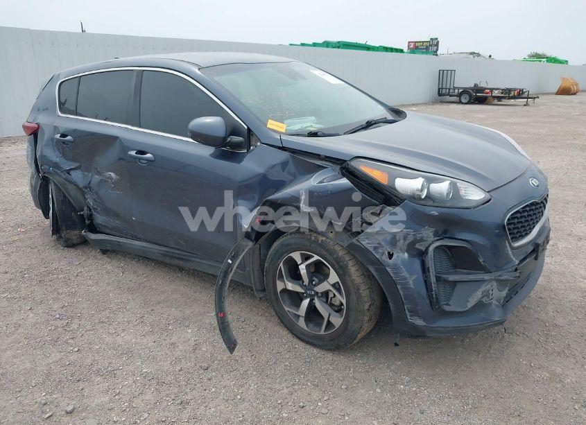 2020 Kia Sportage LX (VIN KNDPM3AC6L7740953) main photo