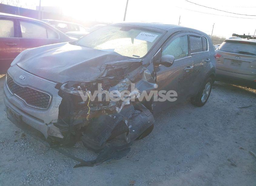 Photo 2 of 2017 Kia Sportage LX (VIN KNDPM3AC7H7102881)