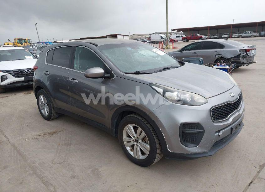 2017 Kia Sportage LX (VIN KNDPM3AC7H7123701) main photo