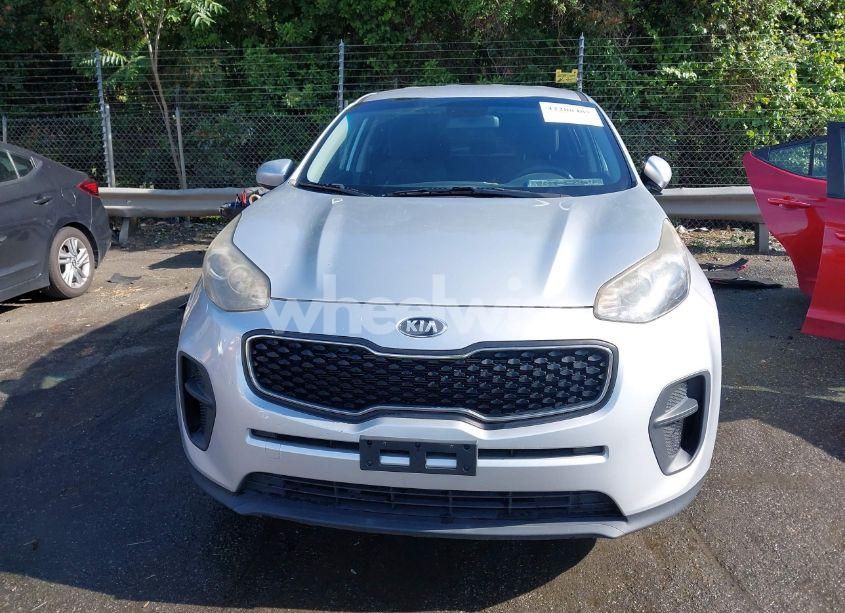 Photo 11 of 2018 Kia Sportage LX (VIN KNDPM3AC7J7367094)