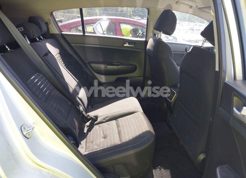 Photo 8 of 2018 Kia Sportage LX (VIN KNDPM3AC7J7367094)