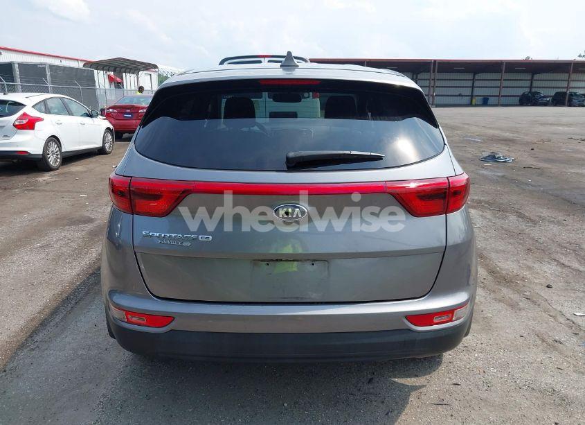 Photo 16 of 2019 Kia Sportage LX (VIN KNDPM3AC7K7560377)