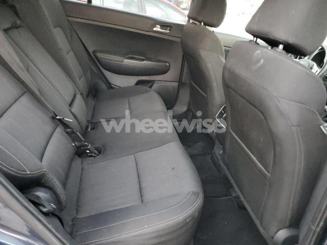 2022 KIA SPORTAGE LX (VIN KNDPM3AC8N7983991) main photo