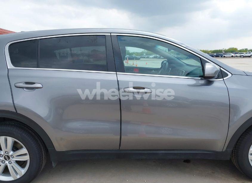 Photo 13 of 2017 Kia Sportage LX (VIN KNDPM3AC9H7134196)