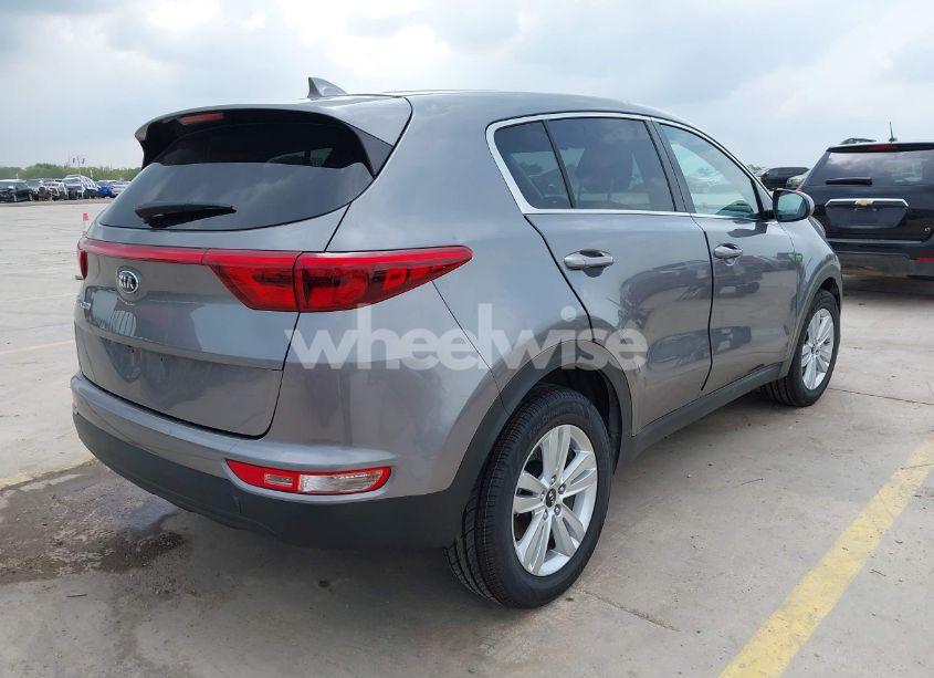 Photo 4 of 2017 Kia Sportage LX (VIN KNDPM3AC9H7134196)