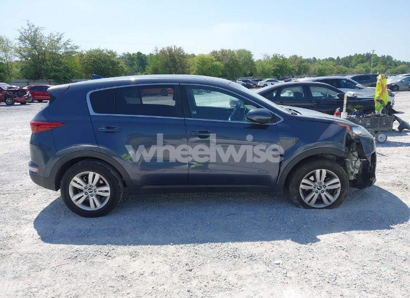 Photo 13 of 2018 Kia Sportage LX (VIN KNDPM3AC9J7472378)
