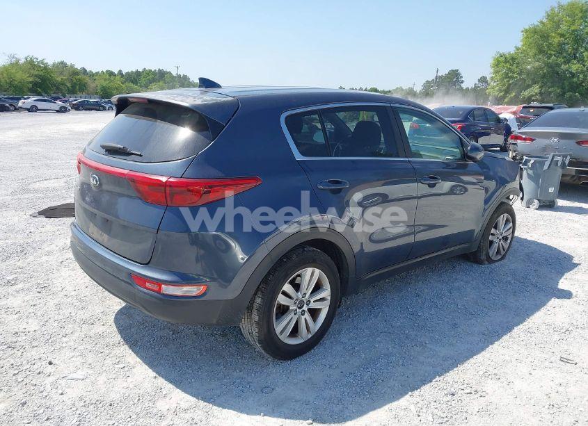 Photo 4 of 2018 Kia Sportage LX (VIN KNDPM3AC9J7472378)