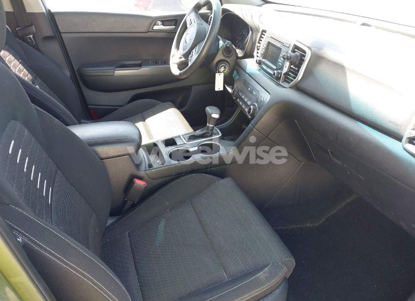 Photo 5 of 2018 Kia Sportage LX (VIN KNDPM3AC9J7472378)