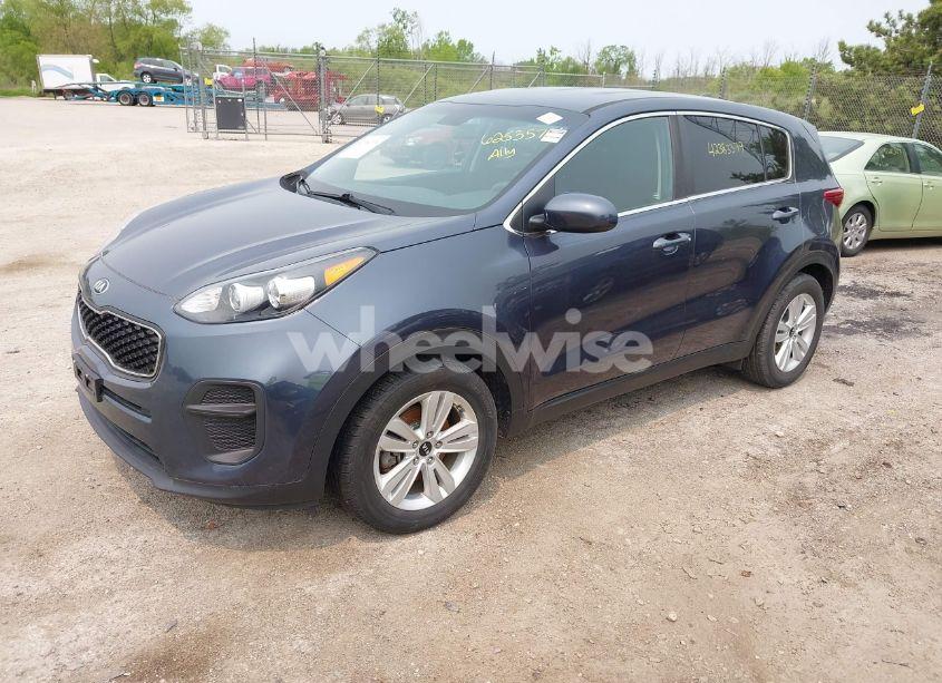 Photo 2 of 2019 Kia Sportage LX (VIN KNDPM3AC9K7625357)