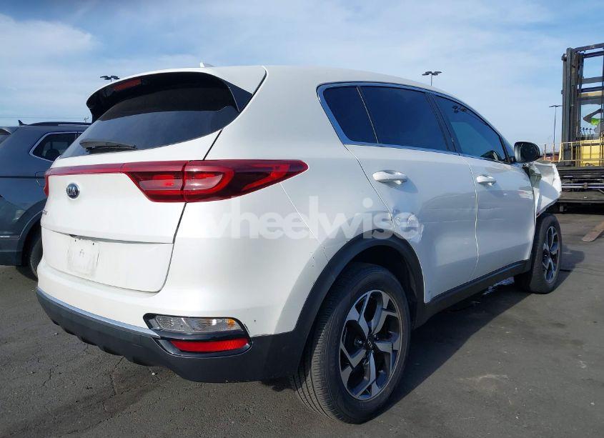 Photo 4 of 2022 Kia Sportage LX (VIN KNDPM3AC9N7027953)