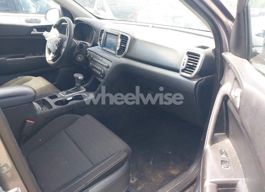 Photo 5 of 2019 Kia Sportage LX (VIN KNDPM3ACXK7545596)