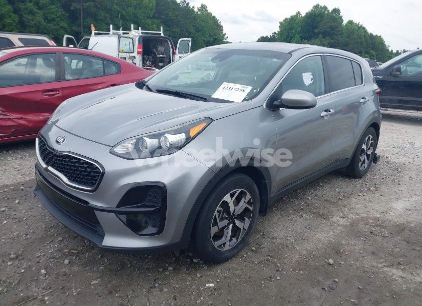 Photo 2 of 2020 Kia Sportage LX (VIN KNDPM3ACXL7677114)