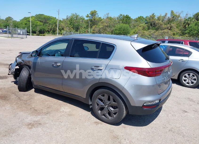 Photo 3 of 2022 Kia Sportage LX (VIN KNDPM3ACXN7989808)