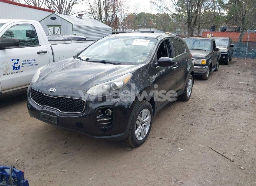Photo 2 of 2017 Kia Sportage LX (VIN KNDPMCAC0H7131963)