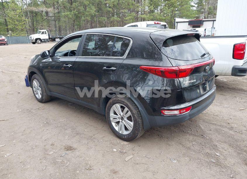 Photo 3 of 2017 Kia Sportage LX (VIN KNDPMCAC0H7131963)