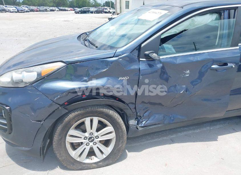 Photo 6 of 2017 Kia Sportage LX (VIN KNDPMCAC0H7239466)