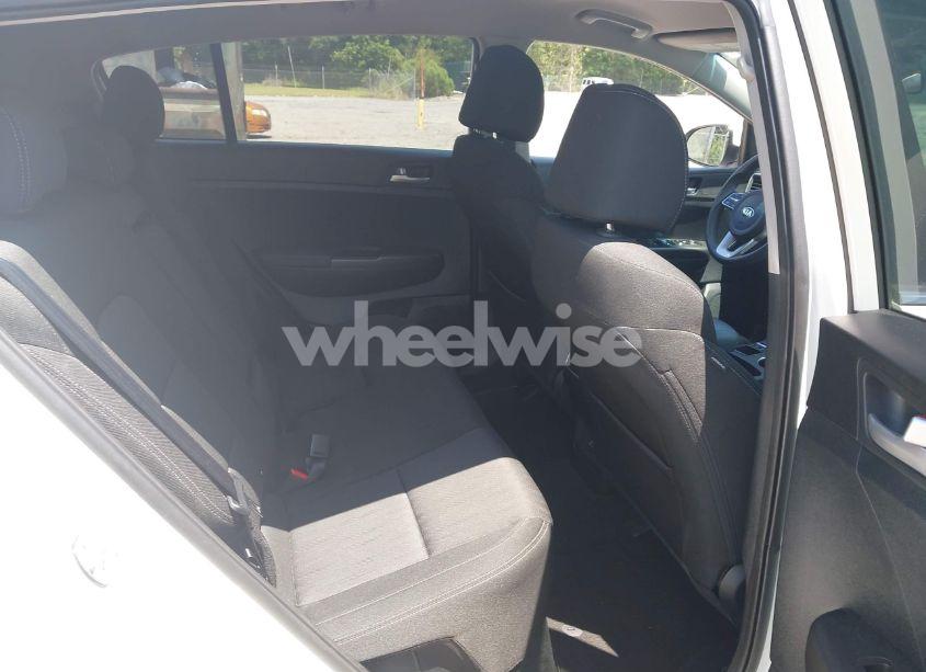Photo 8 of 2022 Kia Sportage LX (VIN KNDPMCAC0N7970202)