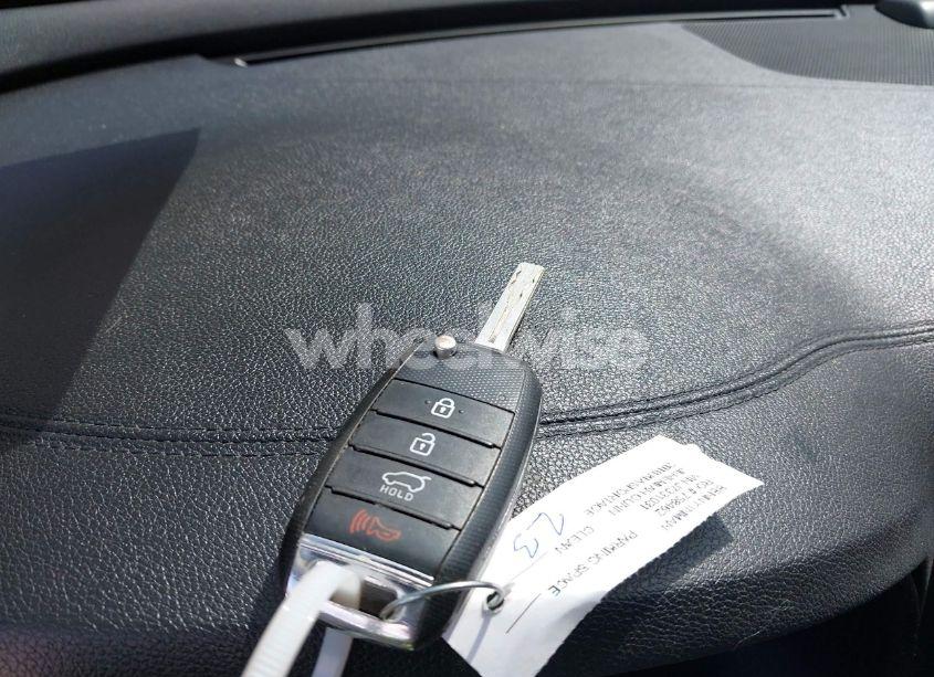 Photo 11 of 2018 Kia Sportage LX (VIN KNDPMCAC1J7331031)