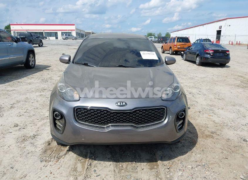 Photo 12 of 2018 Kia Sportage LX (VIN KNDPMCAC1J7331031)