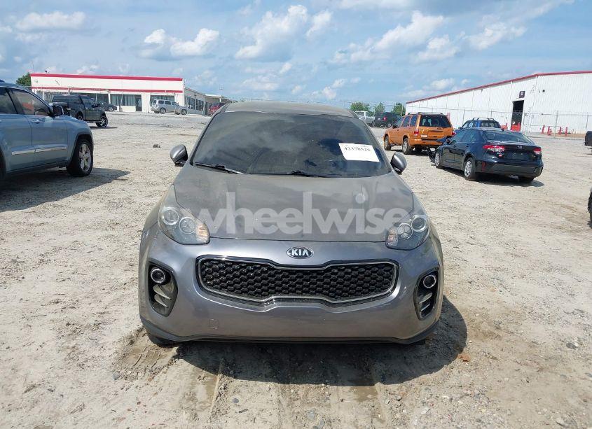 Photo 6 of 2018 Kia Sportage LX (VIN KNDPMCAC1J7331031)