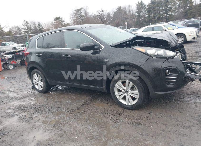 Photo 13 of 2018 Kia Sportage LX (VIN KNDPMCAC1J7408268)