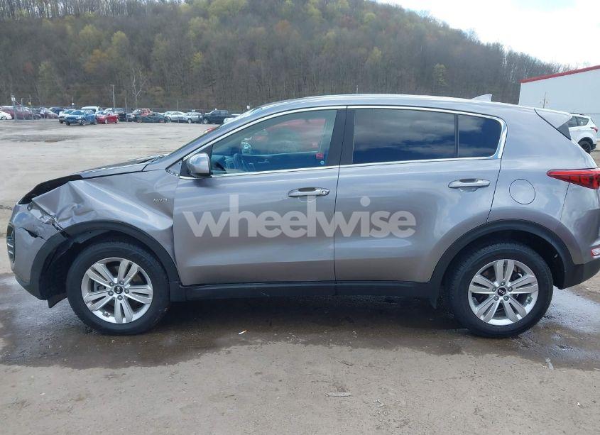Photo 15 of 2019 Kia Sportage LX (VIN KNDPMCAC1K7549844)