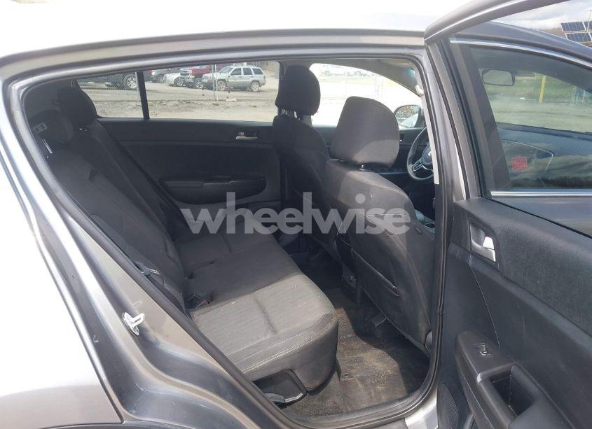 Photo 8 of 2019 Kia Sportage LX (VIN KNDPMCAC1K7549844)