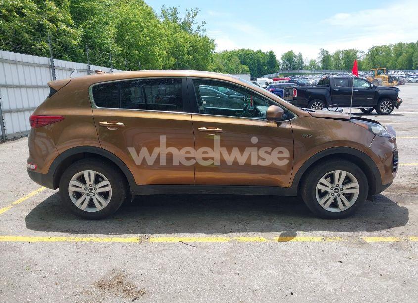 Photo 13 of 2019 Kia Sportage LX (VIN KNDPMCAC1K7615602)