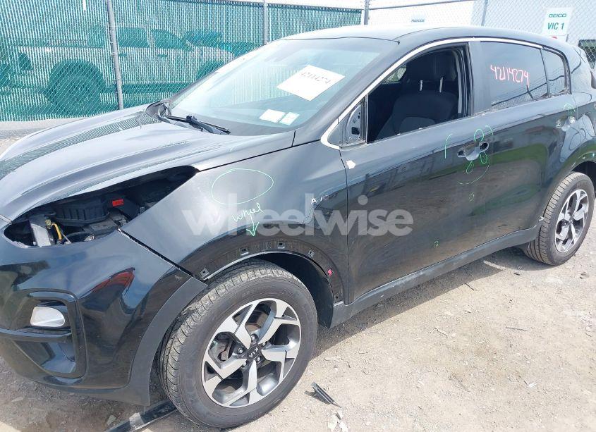 Photo 6 of 2020 Kia Sportage LX (VIN KNDPMCAC1L7704734)