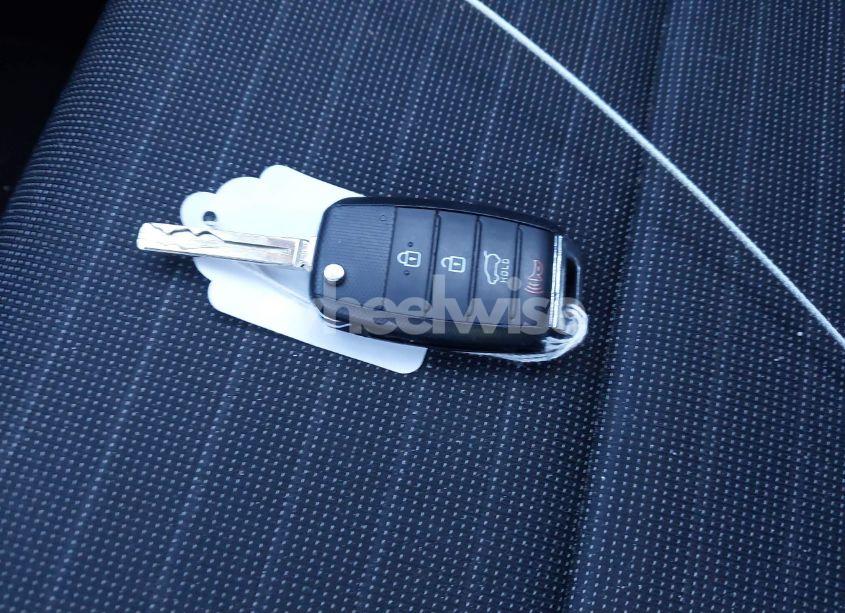 Photo 11 of 2018 Kia Sportage LX (VIN KNDPMCAC2J7447693)