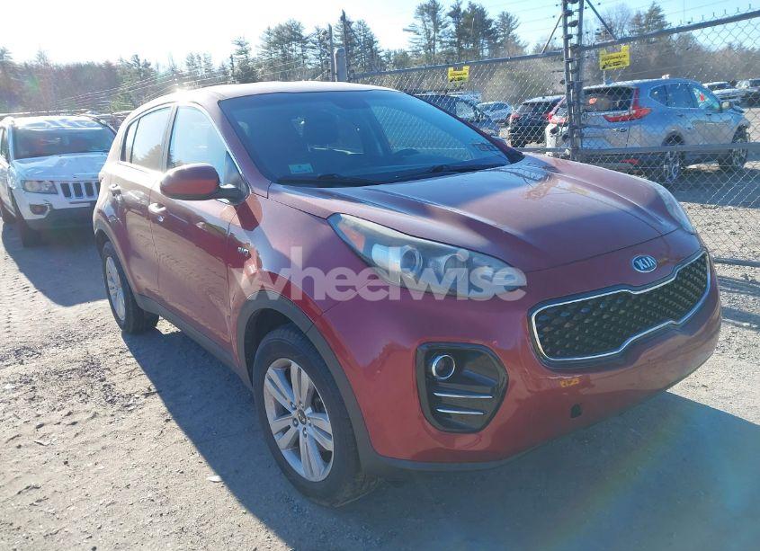 Photo 13 of 2018 Kia Sportage LX (VIN KNDPMCAC2J7447693)