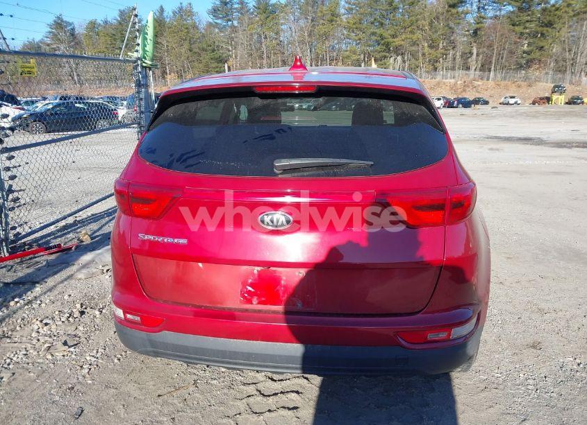 Photo 16 of 2018 Kia Sportage LX (VIN KNDPMCAC2J7447693)