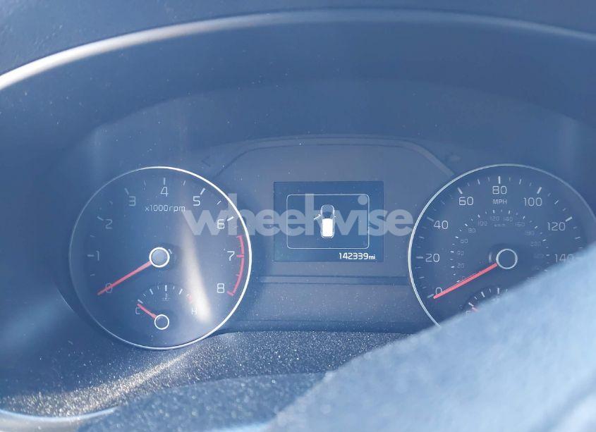 Photo 7 of 2018 Kia Sportage LX (VIN KNDPMCAC2J7447693)