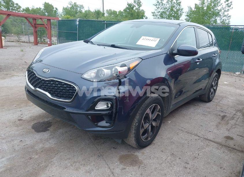 Photo 2 of 2020 Kia Sportage LX (VIN KNDPMCAC2L7699611)