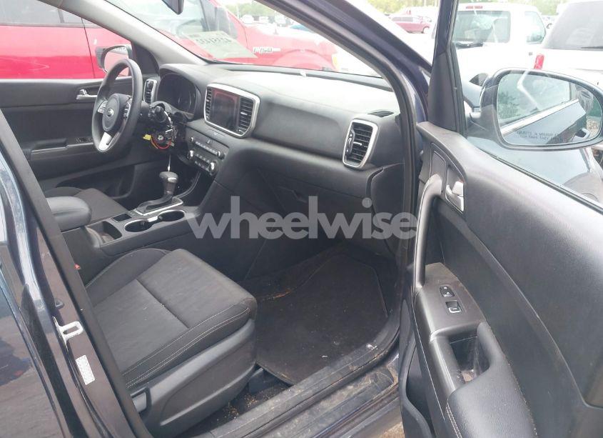 Photo 5 of 2020 Kia Sportage LX (VIN KNDPMCAC2L7699611)