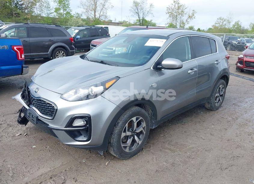Photo 2 of 2020 Kia Sportage LX (VIN KNDPMCAC2L7778521)