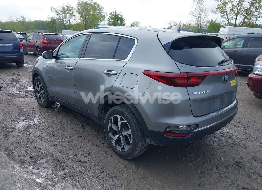 Photo 3 of 2020 Kia Sportage LX (VIN KNDPMCAC2L7778521)