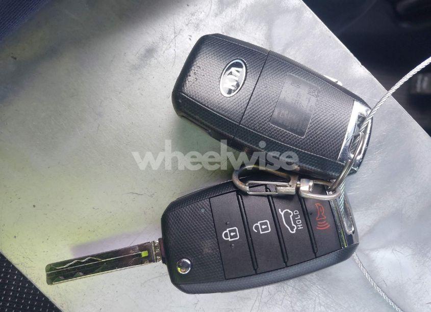 Photo 11 of 2020 Kia Sportage LX (VIN KNDPMCAC2L7801893)