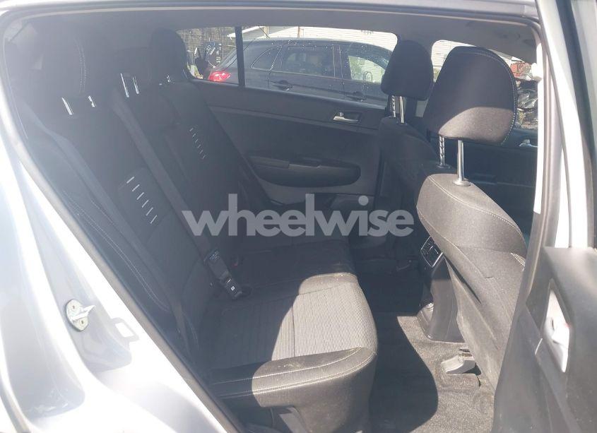 Photo 8 of 2020 Kia Sportage LX (VIN KNDPMCAC2L7801893)