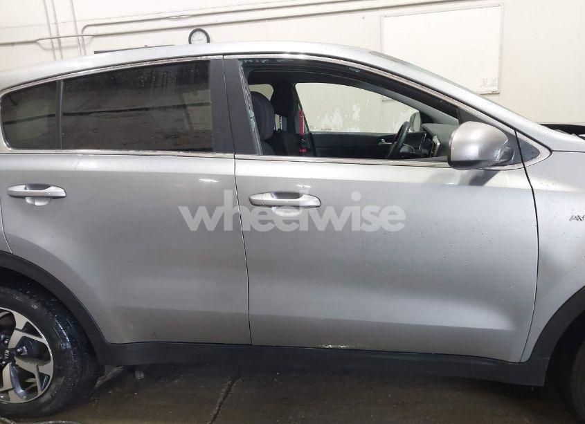 Photo 12 of 2021 Kia Sportage LX (VIN KNDPMCAC2M7886638)