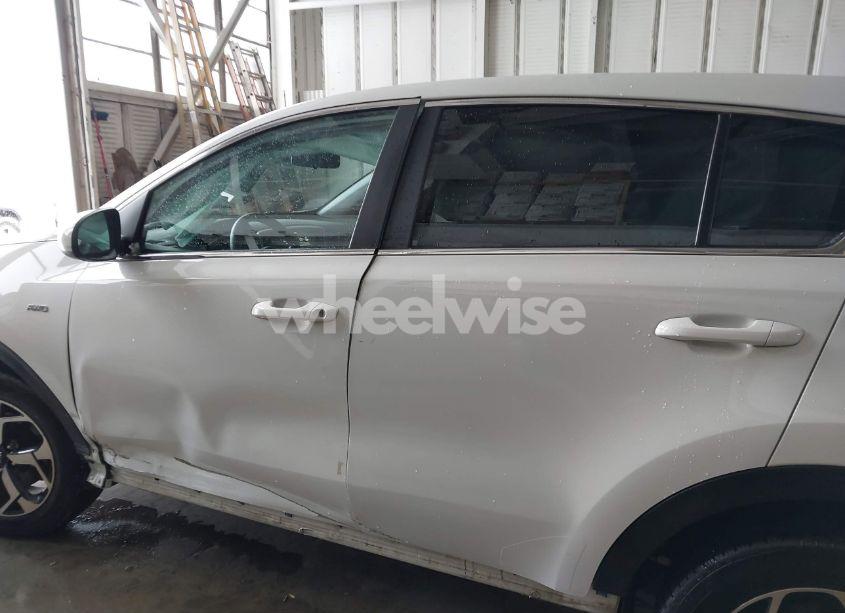 Photo 14 of 2021 Kia Sportage LX (VIN KNDPMCAC2M7889815)