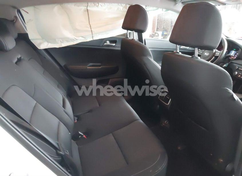 Photo 8 of 2021 Kia Sportage LX (VIN KNDPMCAC2M7889815)