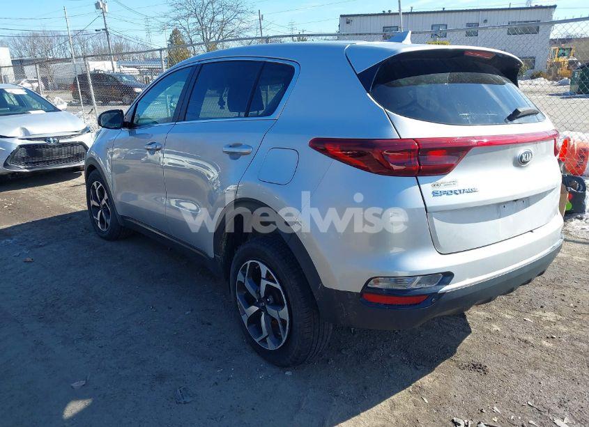 Photo 3 of 2021 Kia Sportage LX (VIN KNDPMCAC2M7918181)