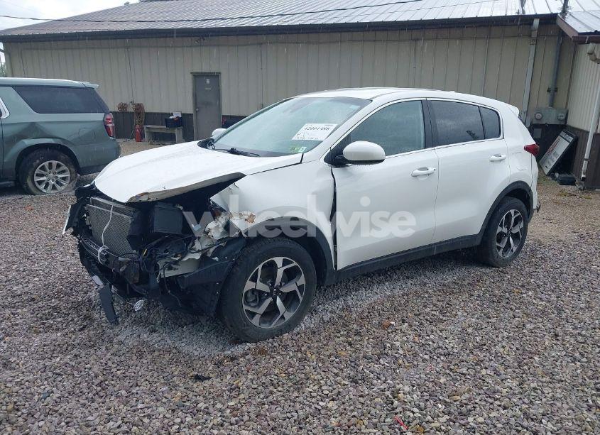 Photo 2 of 2022 Kia Sportage LX (VIN KNDPMCAC3N7001509)