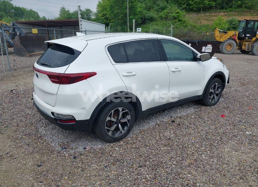 Photo 4 of 2022 Kia Sportage LX (VIN KNDPMCAC3N7001509)