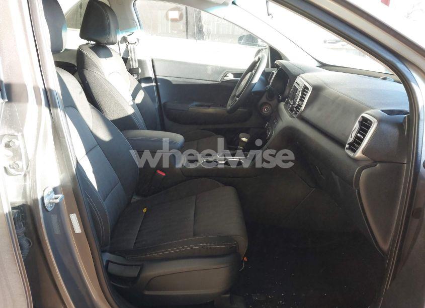 Photo 5 of 2019 Kia Sportage LX (VIN KNDPMCAC4K7502453)