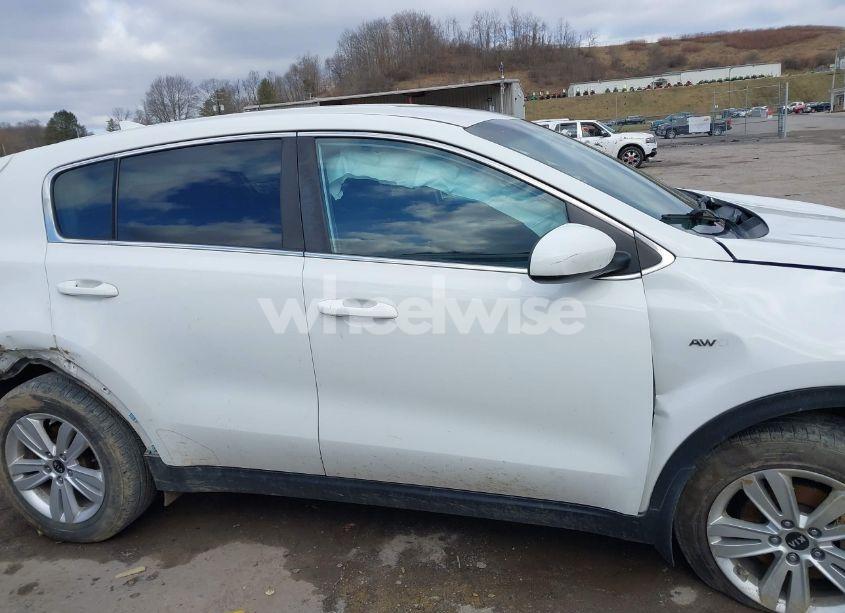 Photo 13 of 2019 Kia Sportage LX (VIN KNDPMCAC4K7531189)