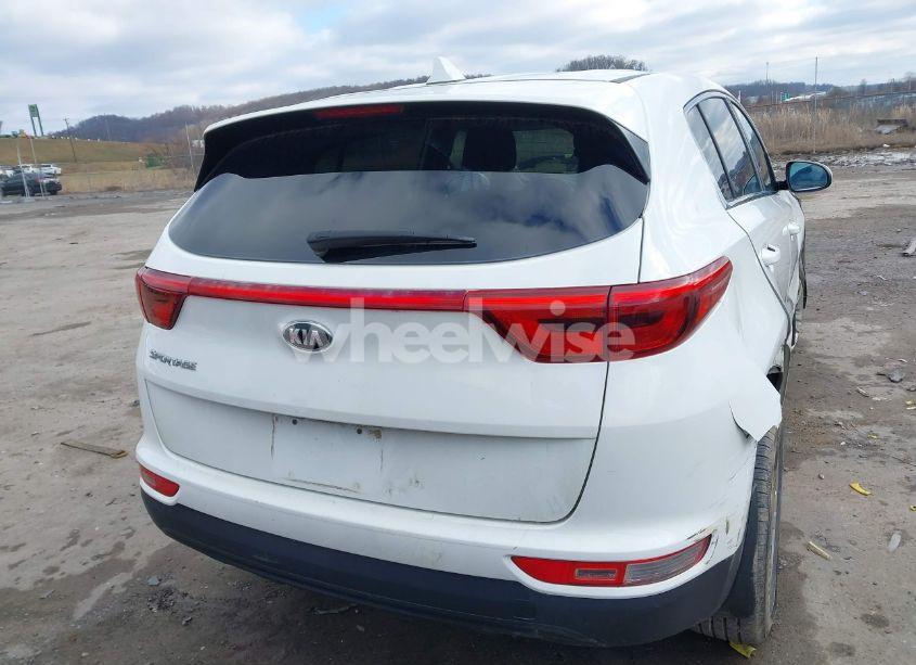 Photo 16 of 2019 Kia Sportage LX (VIN KNDPMCAC4K7531189)