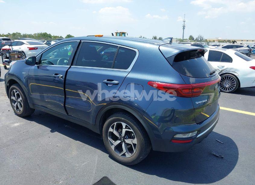 Photo 3 of 2021 Kia Sportage LX (VIN KNDPMCAC4M7933457)